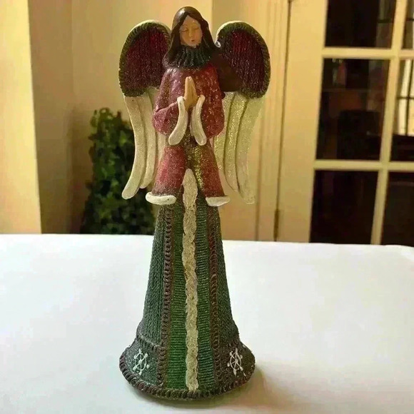 Christmas/Holiday Angel For Home Decoration - Picture 1 of 10